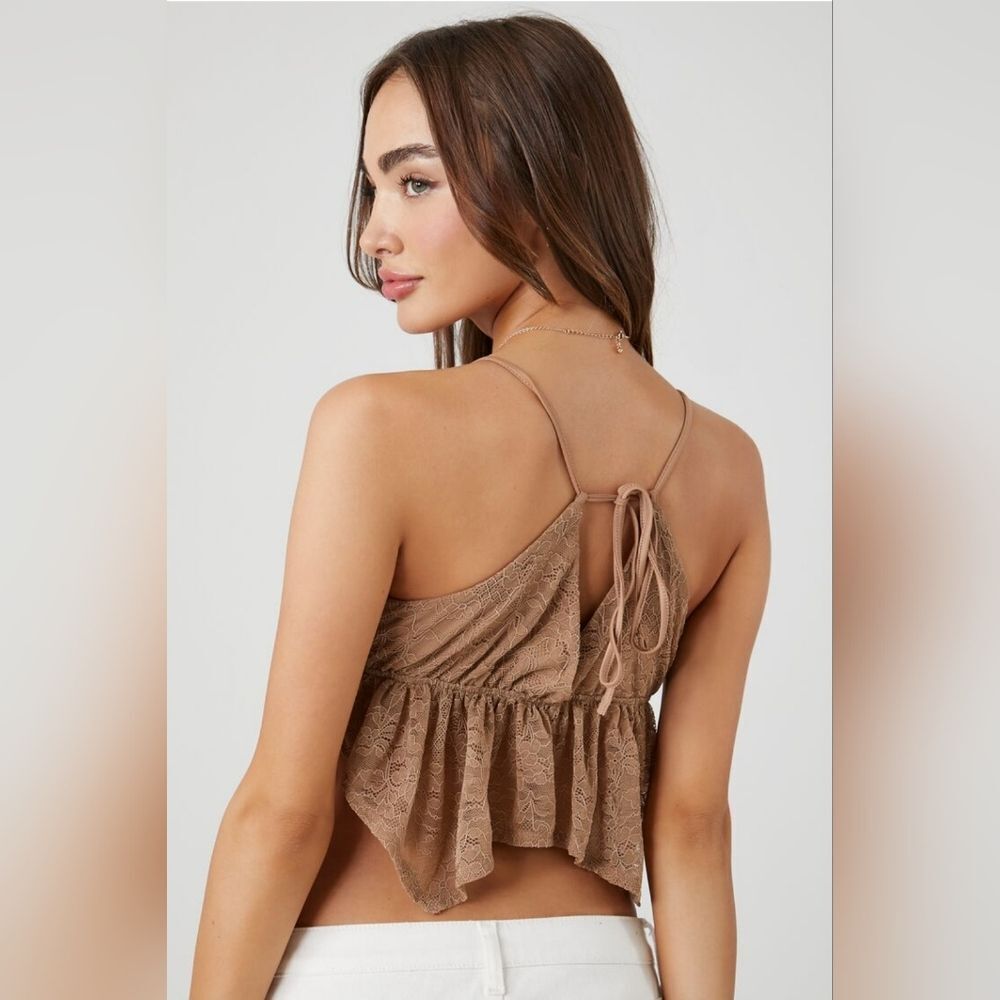 New Forever 21 Lace Knit Handkerchief Cropped Cami Size XL